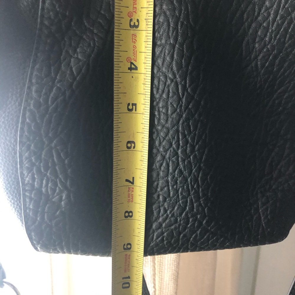 Vince Camuto cross body - Picture 7 of 8